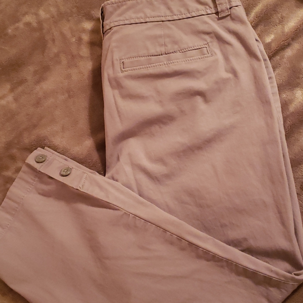 LOFT Dark Khaki Crop Pants Size 8